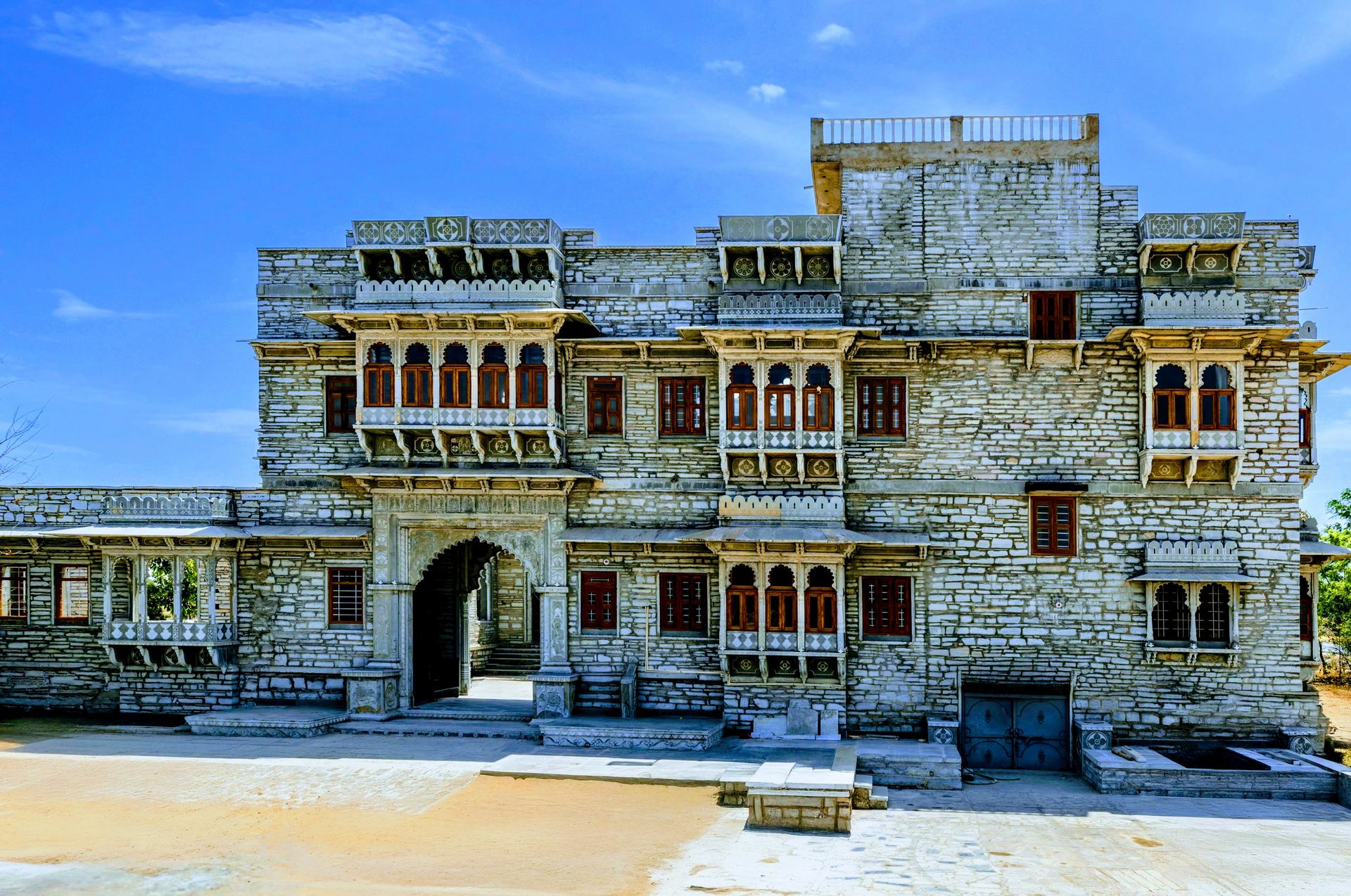 Kirthigarh heritage facade