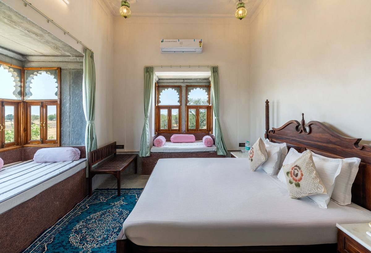 Jharokha View Room seating